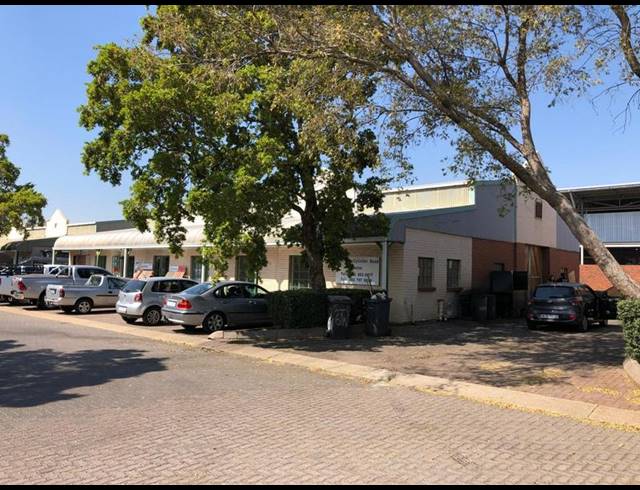 INDUSTRIAL PROPERTY TO RENT IN HENNOPSPARK